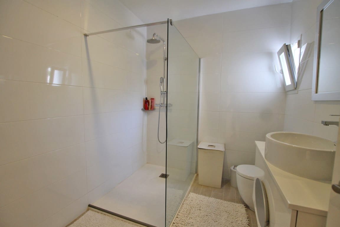 5 makuuhuone Huvila myytävänä paikassa Javea / Xabia mukana uima-altaan - 1 080 000 € (Ref: 8260447)