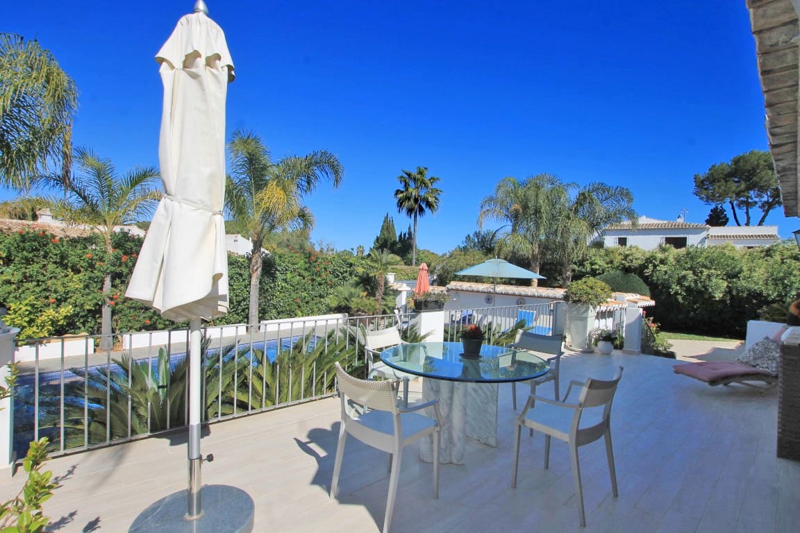 5 makuuhuone Huvila myytävänä paikassa Javea / Xabia mukana uima-altaan - 1 080 000 € (Ref: 8260447)