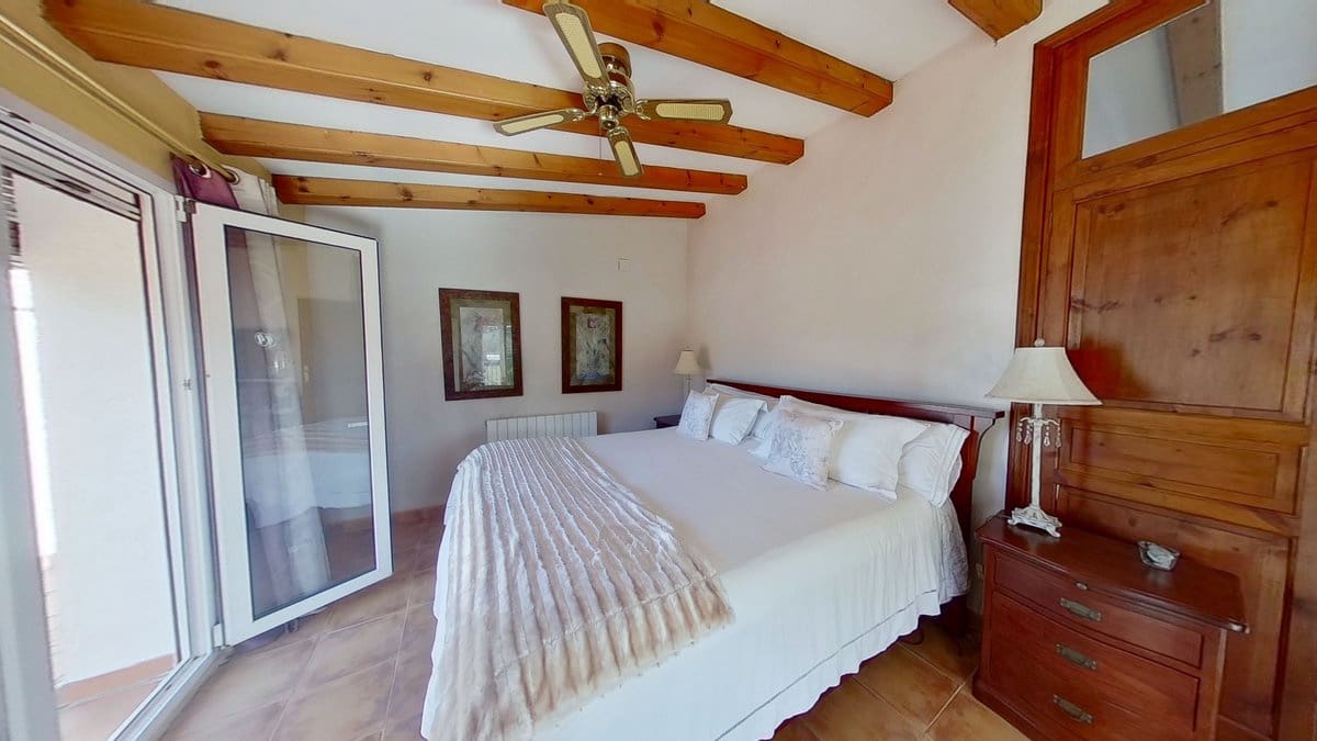 4 quarto Moradia para venda em Jesus Pobre com piscina - 795 000 € (Ref: 8260450)