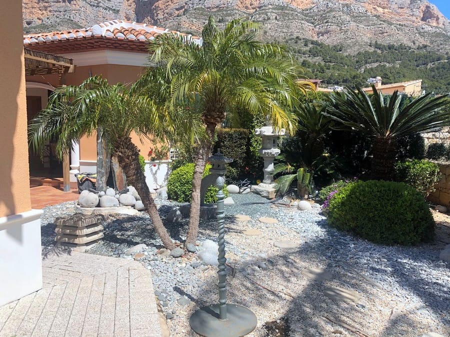 4 bedroom Villa for sale in Javea / Xabia with pool garage - € 1,250,000 (Ref: 8270718)