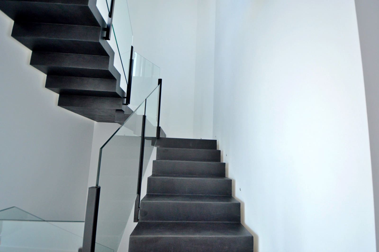 3 soveværelse Villa til salg i Ambolo med swimmingpool garage - € 4.200.000 (Ref: 8270719)