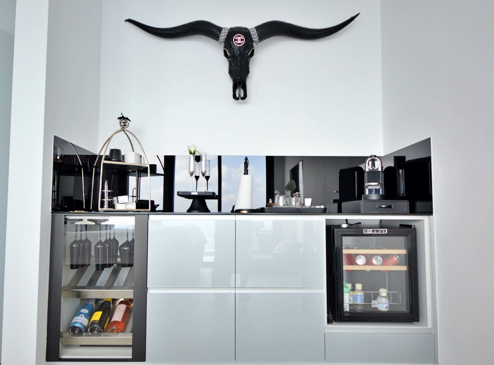 3 soveværelse Villa til salg i Ambolo med swimmingpool garage - € 4.200.000 (Ref: 8270719)