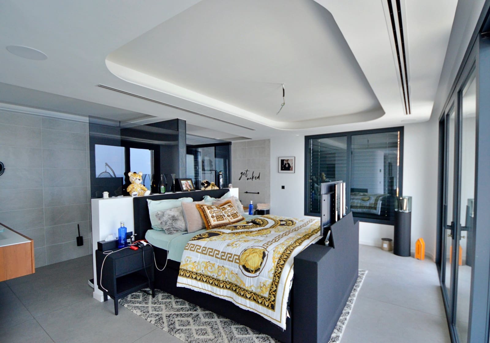 3 soveværelse Villa til salg i Ambolo med swimmingpool garage - € 4.200.000 (Ref: 8270719)