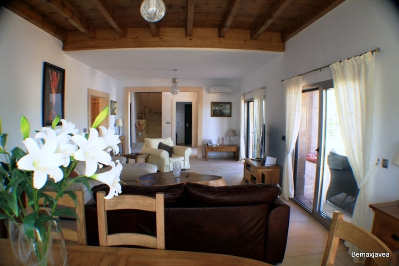 5 bedroom Villa for sale in Javea / Xabia with pool garage - € 1,215,000 (Ref: 8270727)