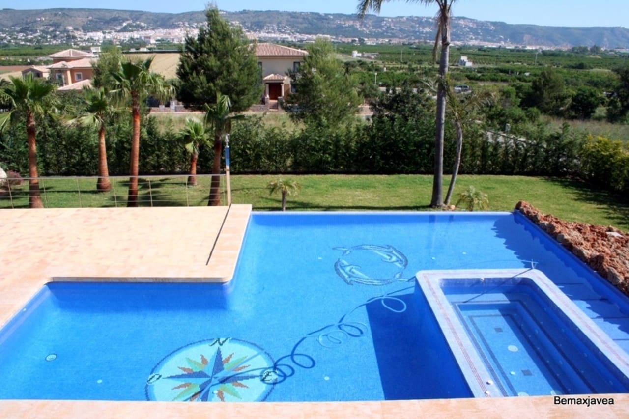 5 bedroom Villa for sale in Javea / Xabia with pool garage - € 1,215,000 (Ref: 8270727)