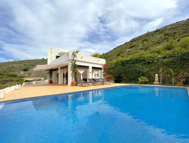 3 sypialnia Willa na sprzedaż w Moraira, Teulada-Moraira z basenem - 1 800 000 € (Ref: 8270734)