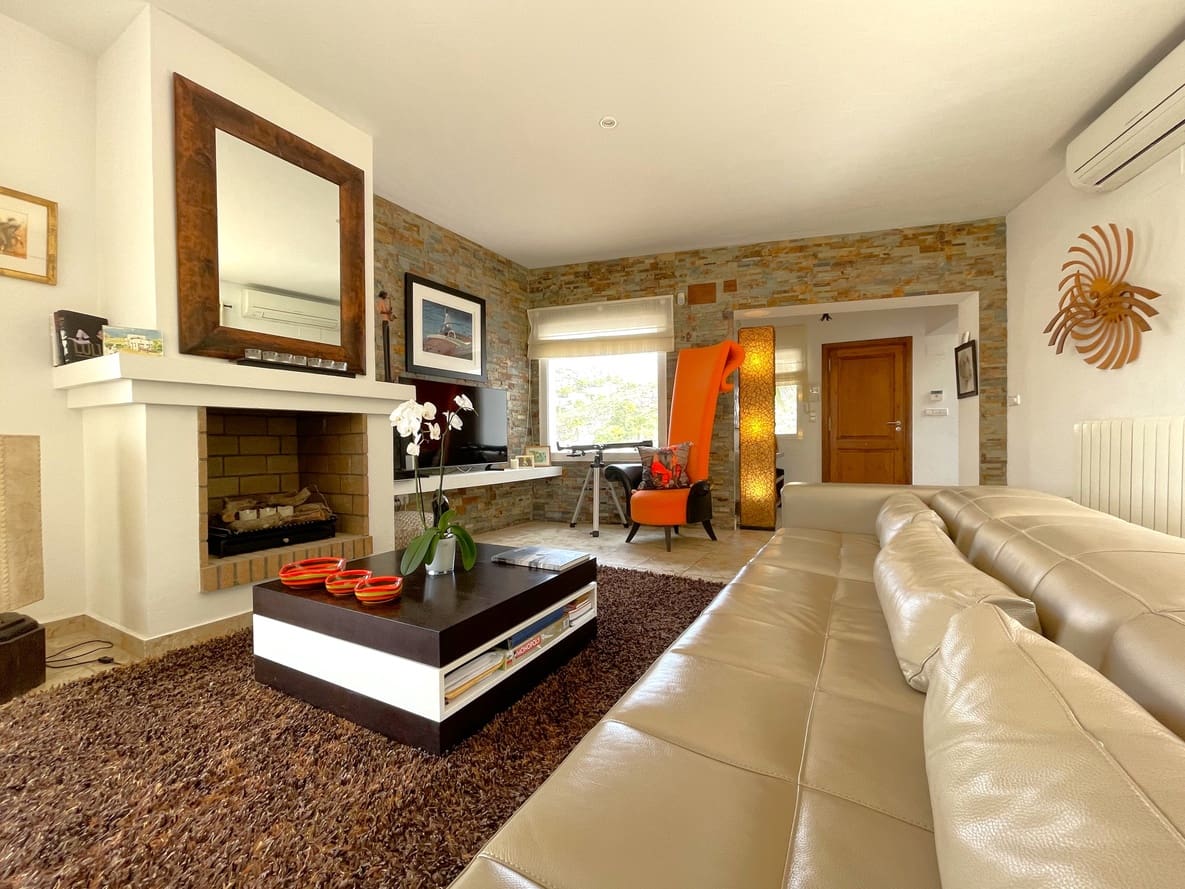 3 bedroom Villa for sale in Moraira with pool - € 1,800,000 (Ref: 8270734)