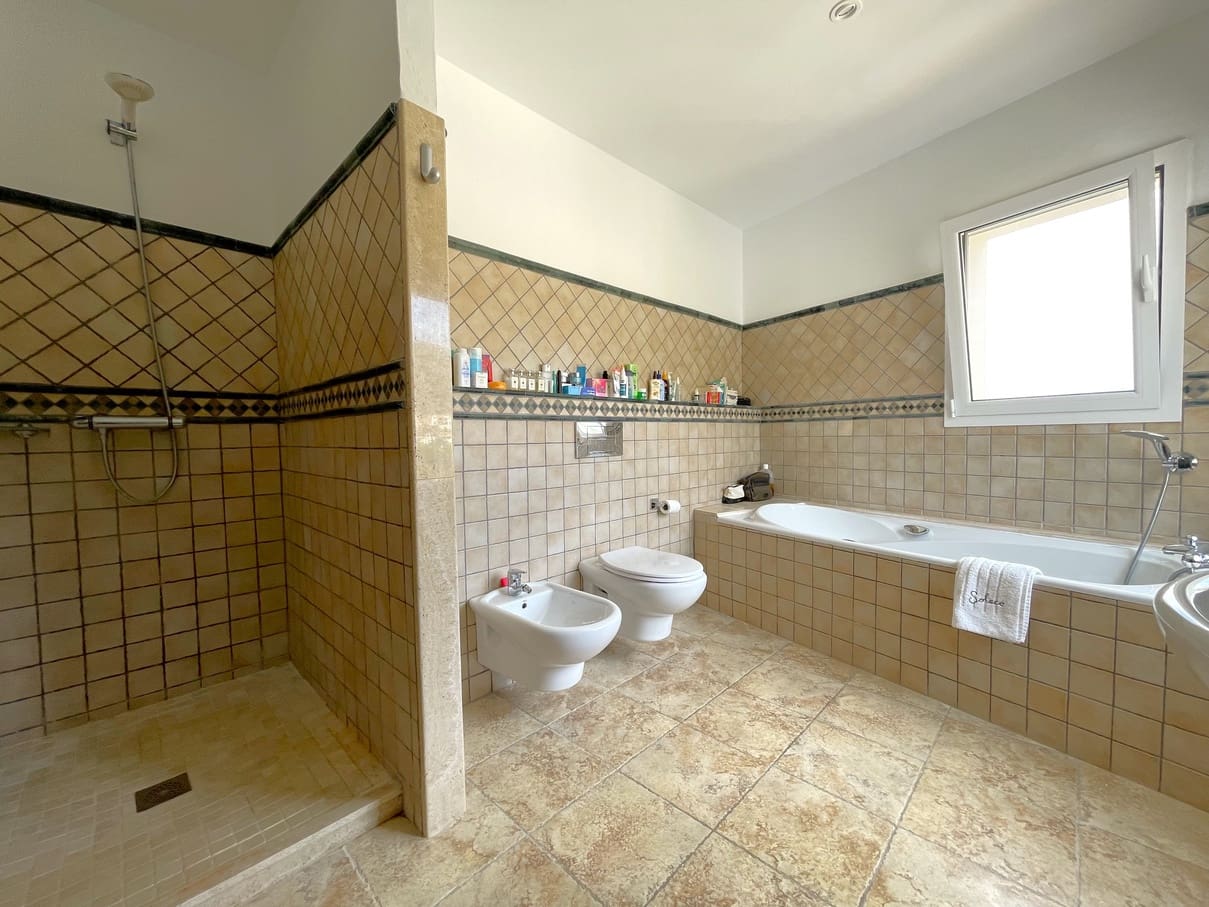 3 bedroom Villa for sale in Moraira with pool - € 1,800,000 (Ref: 8270734)