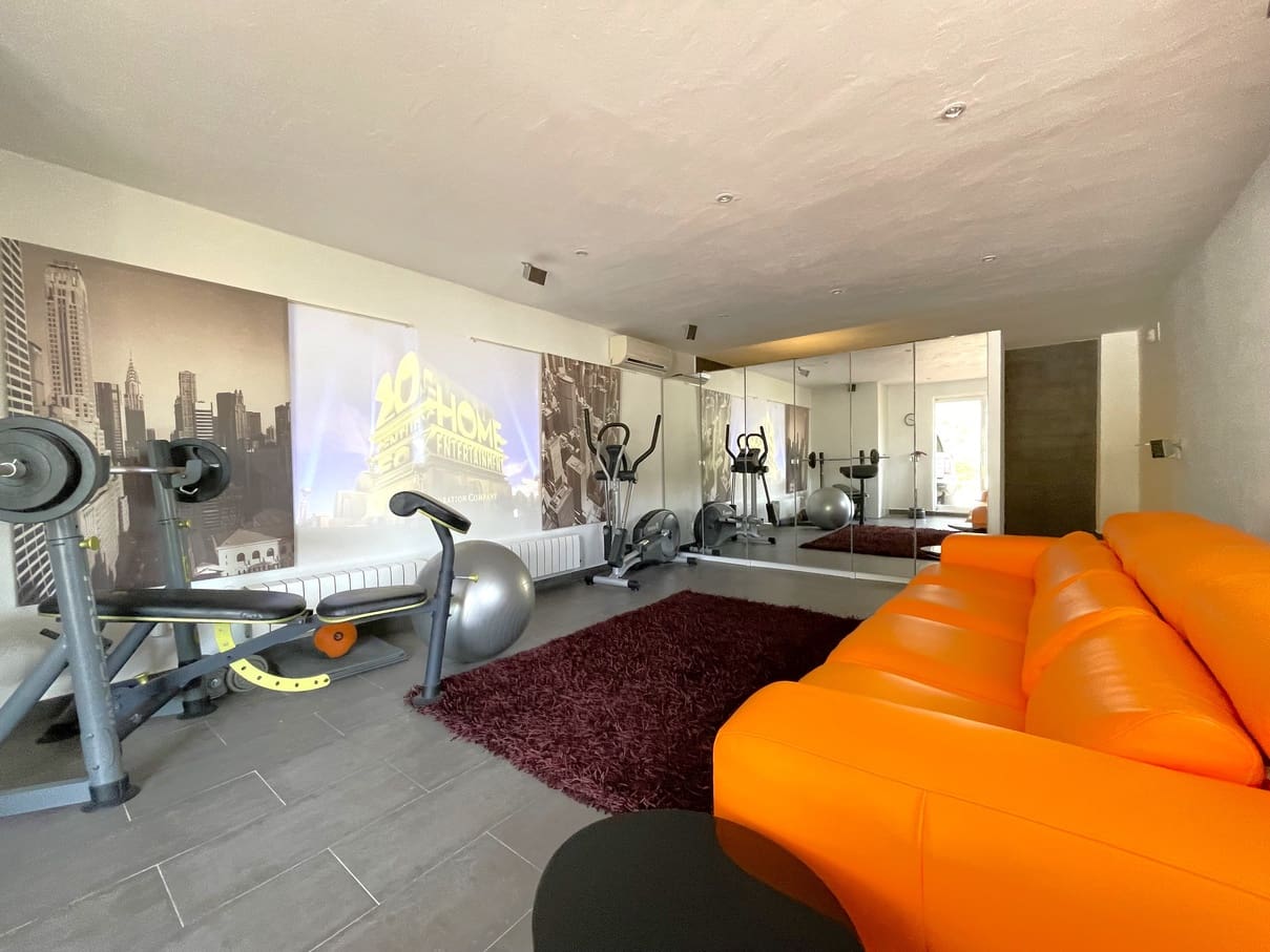 3 bedroom Villa for sale in Moraira with pool - € 1,800,000 (Ref: 8270734)