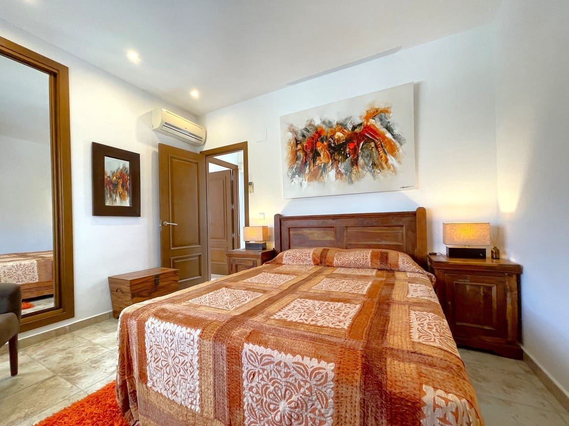 3 bedroom Villa for sale in Moraira with pool - € 1,800,000 (Ref: 8270734)