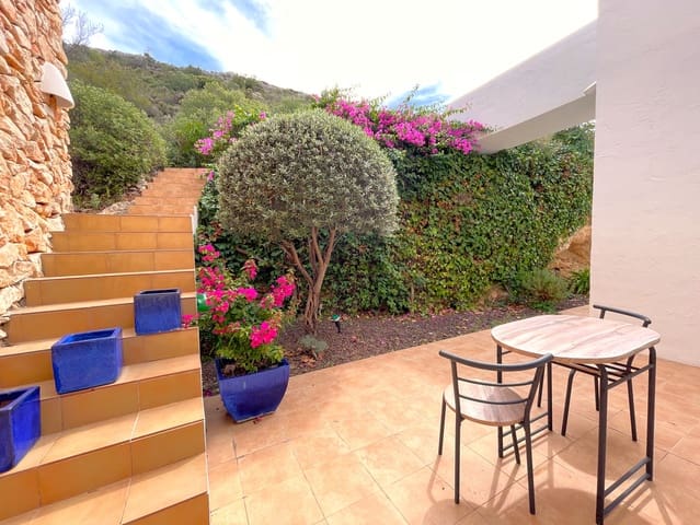 3 sypialnia Willa na sprzedaż w Moraira, Teulada-Moraira z basenem - 1 800 000 € (Ref: 8270734)