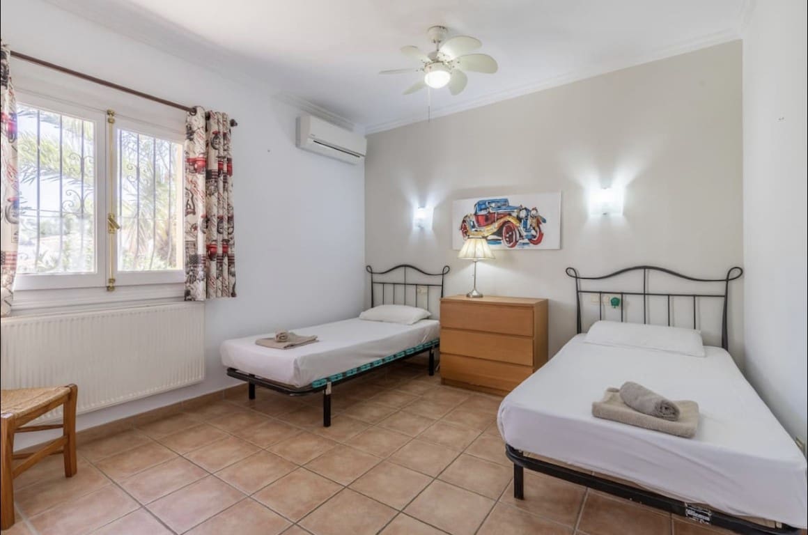 9 sypialnia Willa na sprzedaż w Moraira - 850 000 € (Ref: 8270738)