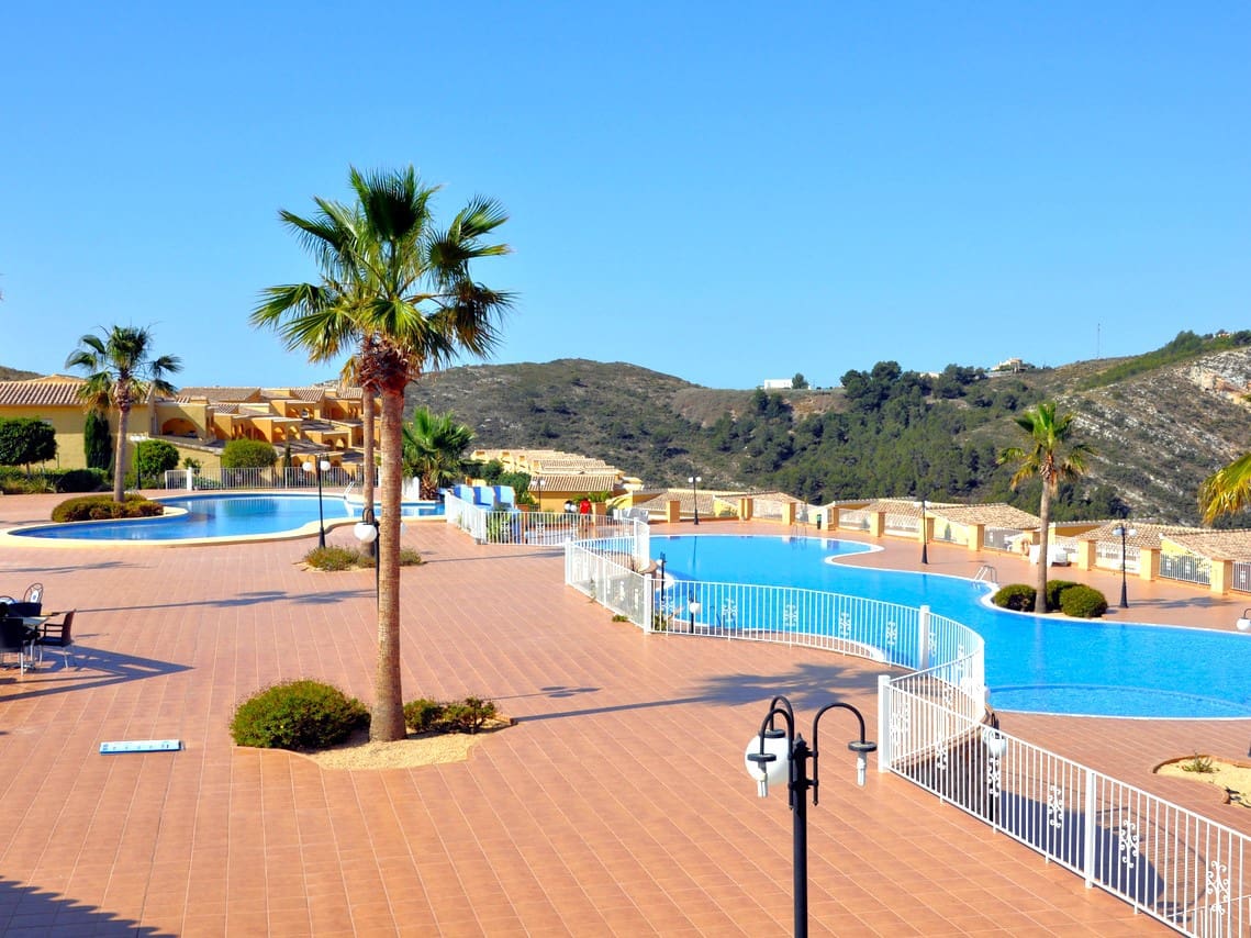 2 bedroom Apartment for sale in Benitachell / Benitatxell with pool garage - € 398,000 (Ref: 8270747)
