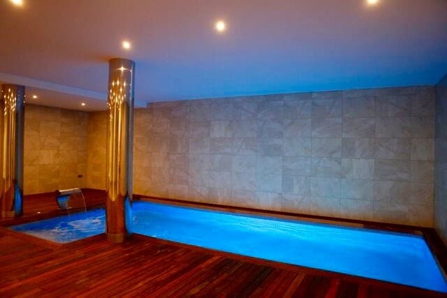 Chalet de 4 habitaciones en Moraira en venta con piscina - 2.180.000 € (Ref: 8270750)