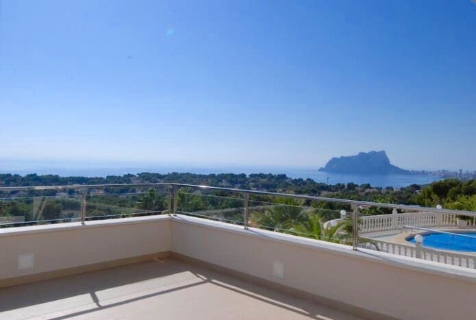 Chalet de 4 habitaciones en Moraira en venta con piscina - 2.180.000 € (Ref: 8270750)
