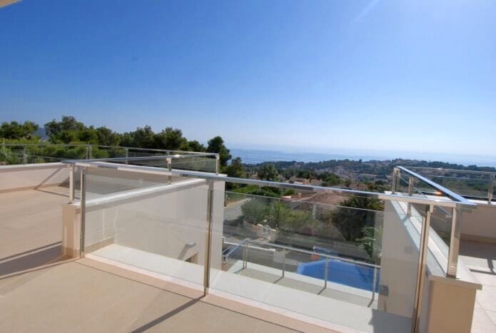 Chalet de 4 habitaciones en Moraira en venta con piscina - 2.180.000 € (Ref: 8270750)