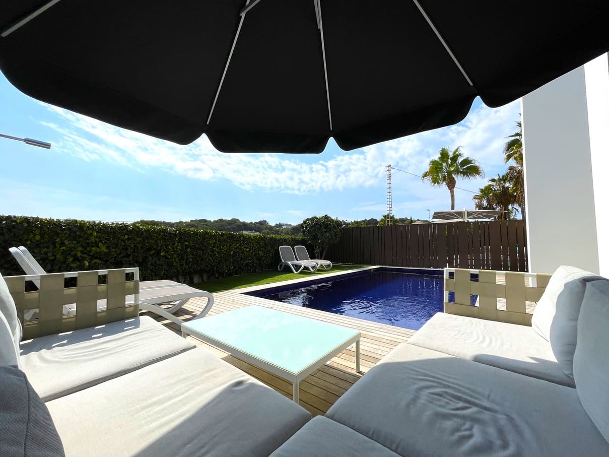 4 soverom Villa til salgs i Moraira med svømmebasseng garasje - € 995 000 (Ref: 8270752)