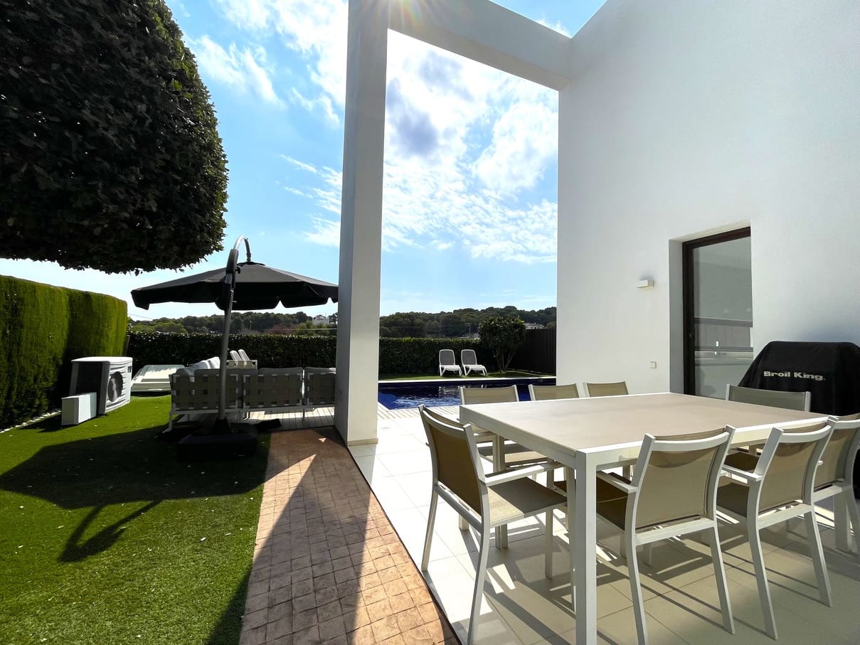 4 soverom Villa til salgs i Moraira med svømmebasseng garasje - € 995 000 (Ref: 8270752)