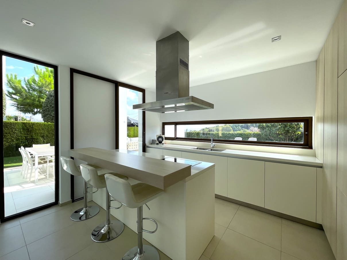 4 soverom Villa til salgs i Moraira med svømmebasseng garasje - € 995 000 (Ref: 8270752)