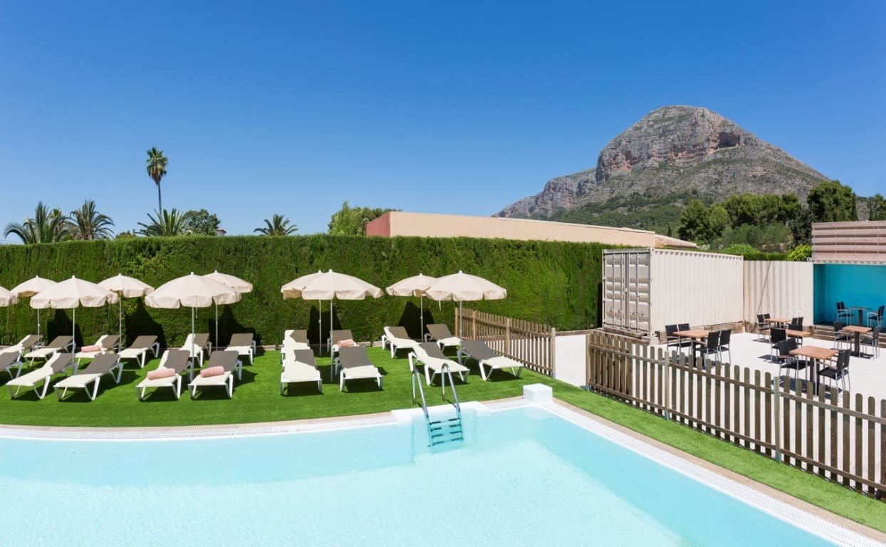 16 soveværelse Erhverv til salg i Javea / Xabia med swimmingpool garage - € 2.700.000 (Ref: 8270755)