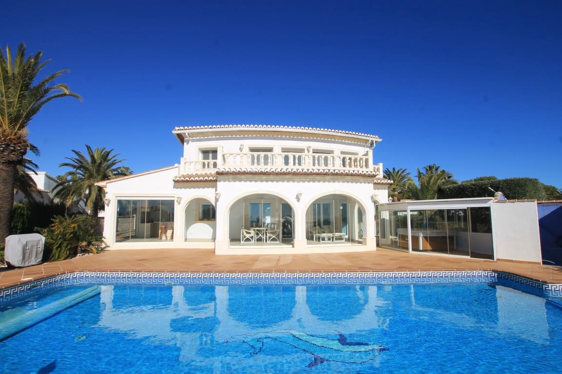 4 bedroom Villa for sale in Javea / Xabia with pool garage - € 2,250,000 (Ref: 8270760)