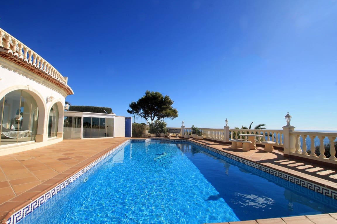 4 bedroom Villa for sale in Javea / Xabia with pool garage - € 2,250,000 (Ref: 8270760)