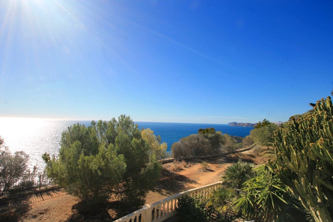 4 bedroom Villa for sale in Javea / Xabia with pool garage - € 2,250,000 (Ref: 8270760)