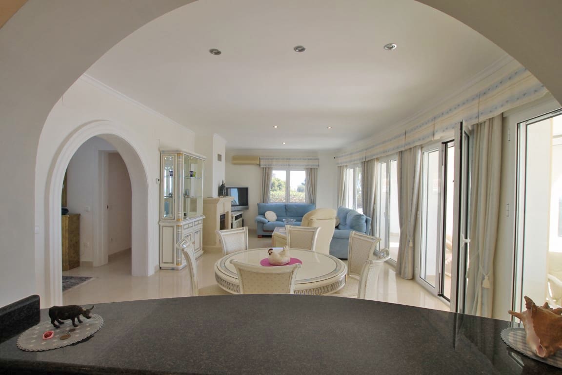 4 bedroom Villa for sale in Javea / Xabia with pool garage - € 2,250,000 (Ref: 8270760)