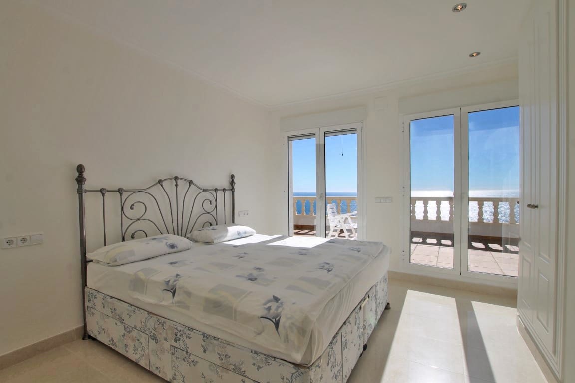 4 bedroom Villa for sale in Javea / Xabia with pool garage - € 2,250,000 (Ref: 8270760)