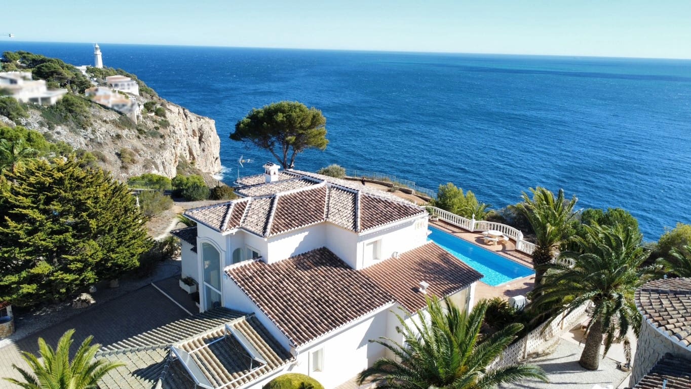 4 bedroom Villa for sale in Javea / Xabia with pool garage - € 2,250,000 (Ref: 8270760)