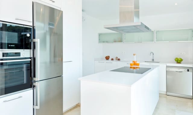 Chalet de 5 habitaciones en Altea en venta con piscina garaje - 1.167.400 € (Ref: 8271664)