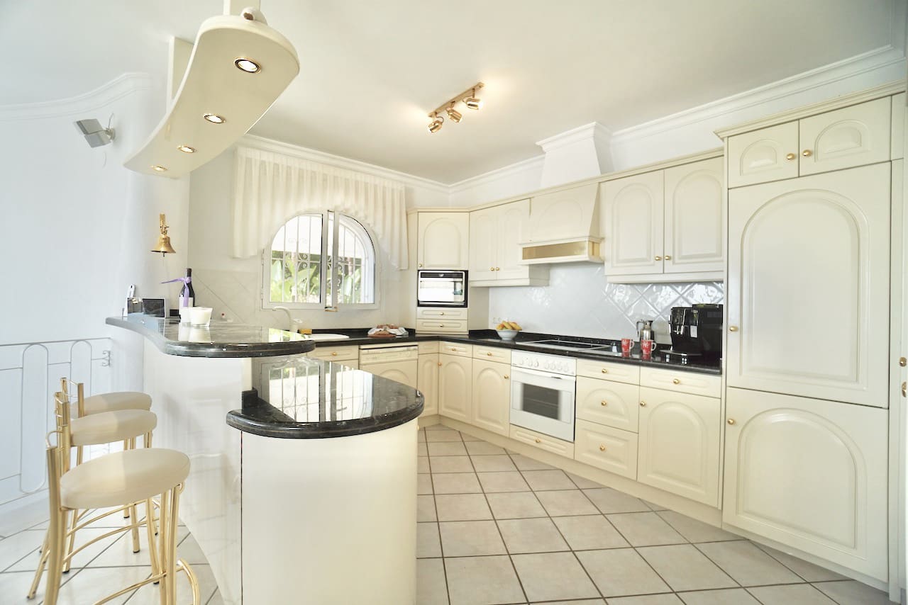 Chalet de 4 habitaciones en Moraira en venta con piscina garaje - 1.900.000 € (Ref: 8271666)