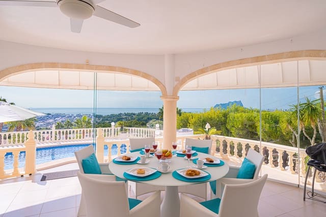 Chalet de 4 habitaciones en Moraira, Teulada-Moraira en venta con piscina garaje - 1.900.000 € (Ref: 8271666)