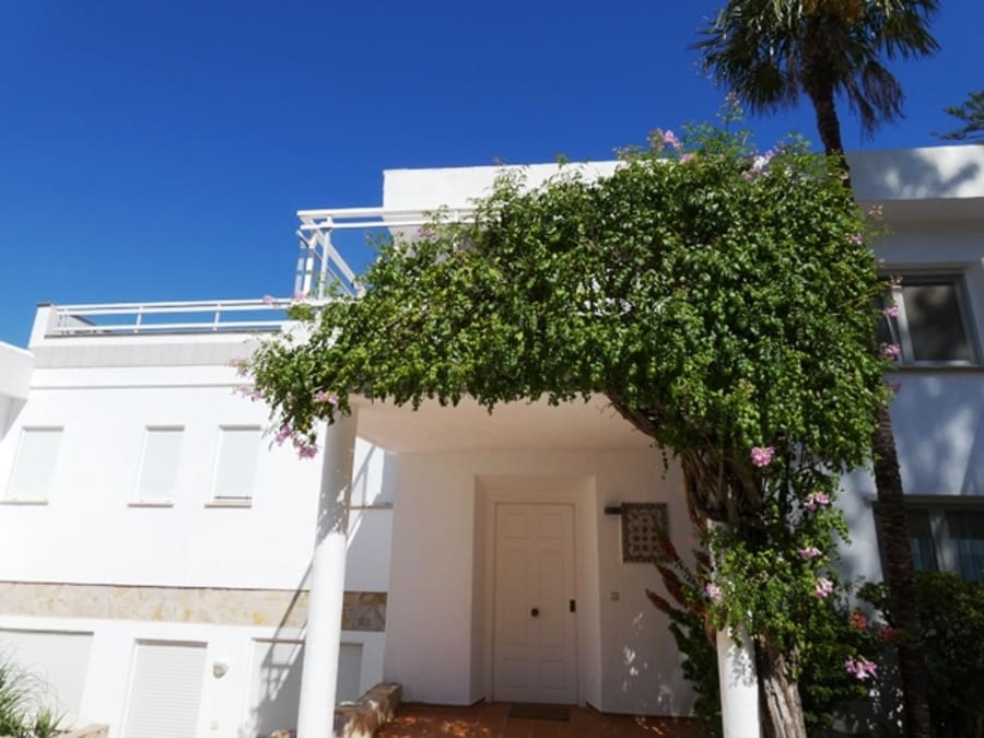 4 bedroom Apartment for sale in Denia with pool garage - € 825,000 (Ref: 8271682)