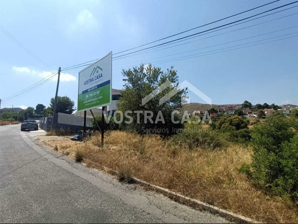 Building Plot for sale in Chiva - € 130,000 (Ref: 8431436)
