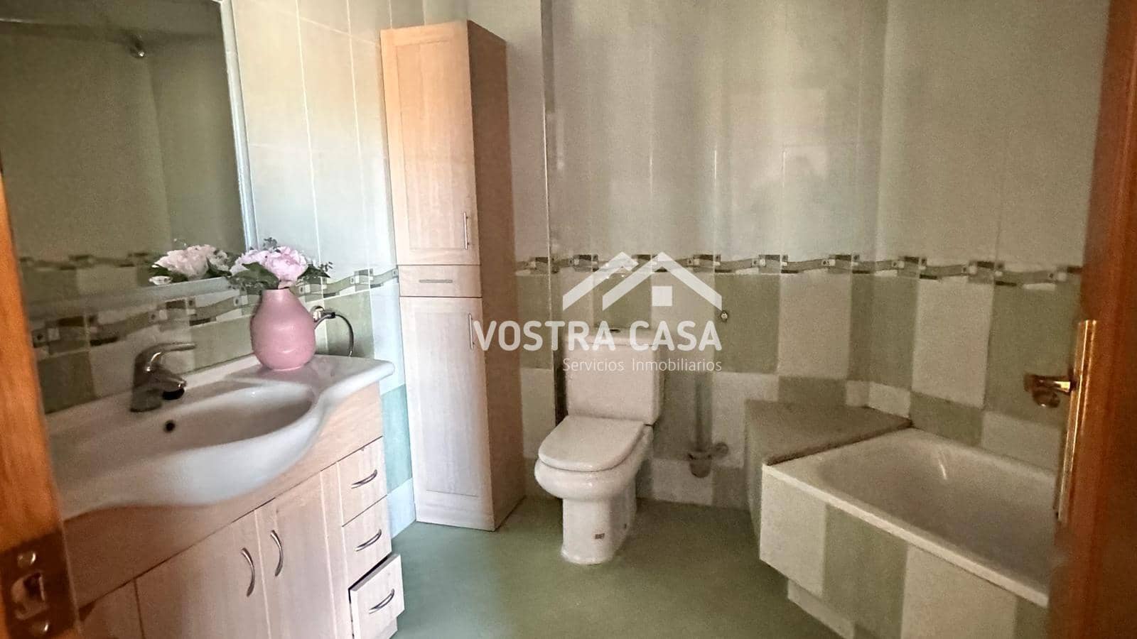 5 chambre Maison de Ville à vendre à Requena avec garage - 190 000 € (Ref: 8431495)