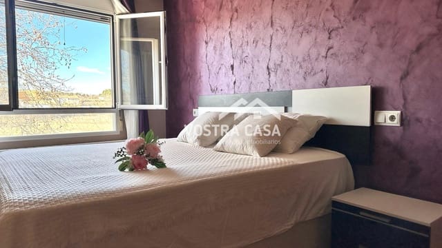 5 chambre Maison de Ville à vendre à Requena avec garage - 190 000 € (Ref: 8431495)