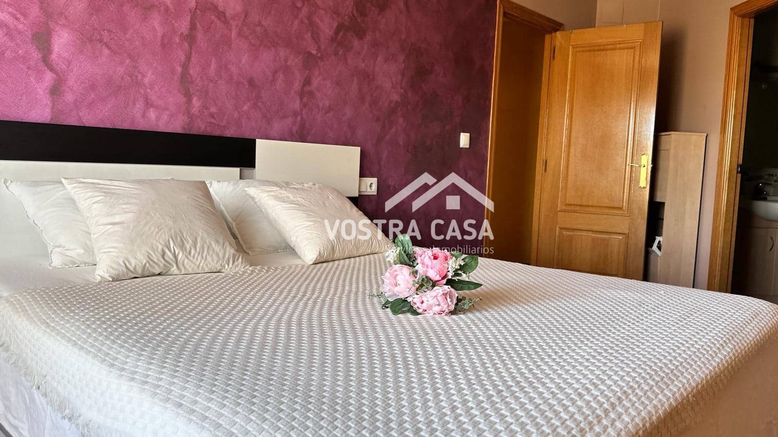 5 chambre Maison de Ville à vendre à Requena avec garage - 190 000 € (Ref: 8431495)