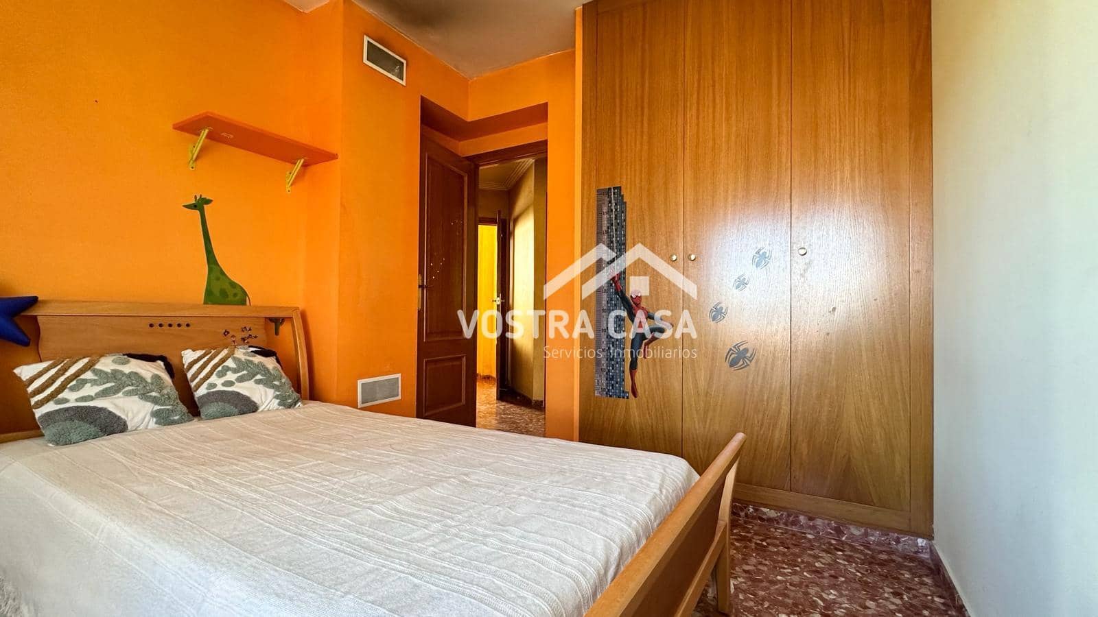 5 chambre Maison de Ville à vendre à Requena avec garage - 190 000 € (Ref: 8431495)