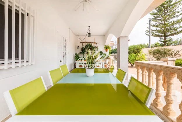 4 sypialnia Willa do wynajęcia w Torrent z basenem - 2 200 € (Ref: 8431524)