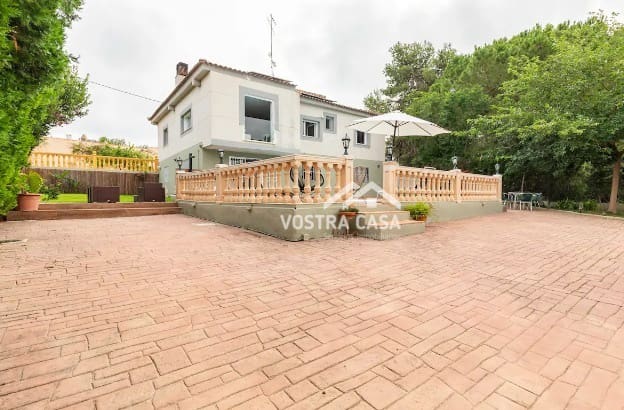 4 sypialnia Willa do wynajęcia w Torrent z basenem - 2 200 € (Ref: 8431524)