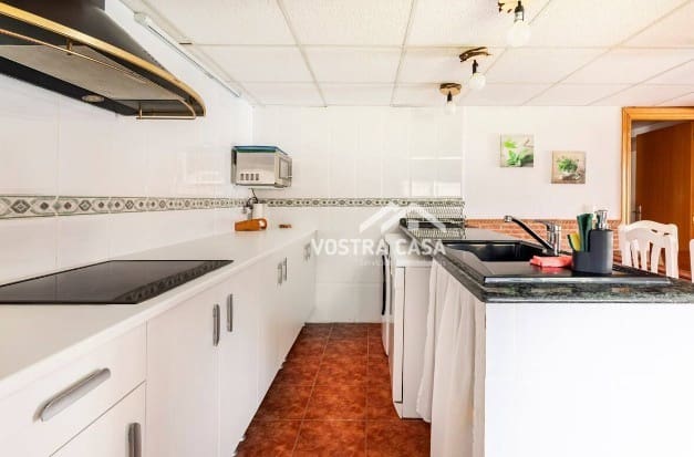 4 sypialnia Willa do wynajęcia w Torrent z basenem - 2 200 € (Ref: 8431524)