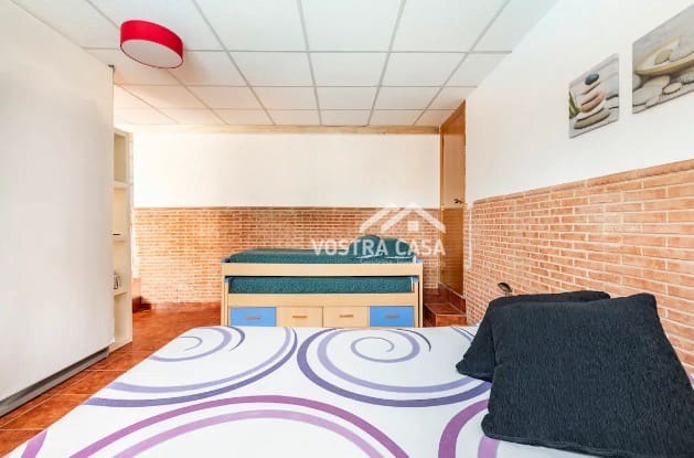 4 sypialnia Willa do wynajęcia w Torrent z basenem - 2 200 € (Ref: 8431524)