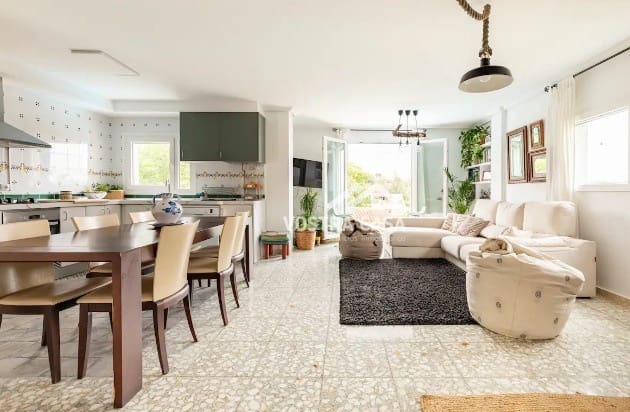 4 sypialnia Willa do wynajęcia w Torrent z basenem - 2 200 € (Ref: 8431524)