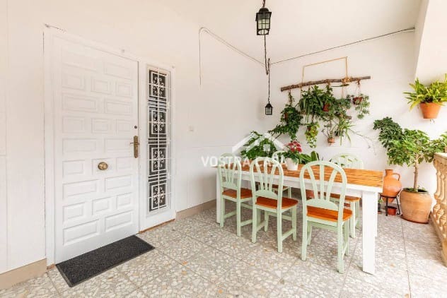 4 sypialnia Willa do wynajęcia w Torrent z basenem - 2 200 € (Ref: 8431524)