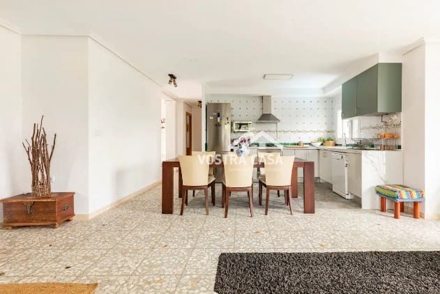 4 sypialnia Willa do wynajęcia w Torrent z basenem - 2 200 € (Ref: 8431524)