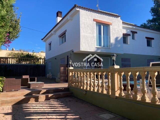 4 sypialnia Willa do wynajęcia w Torrent z basenem - 2 200 € (Ref: 8431524)