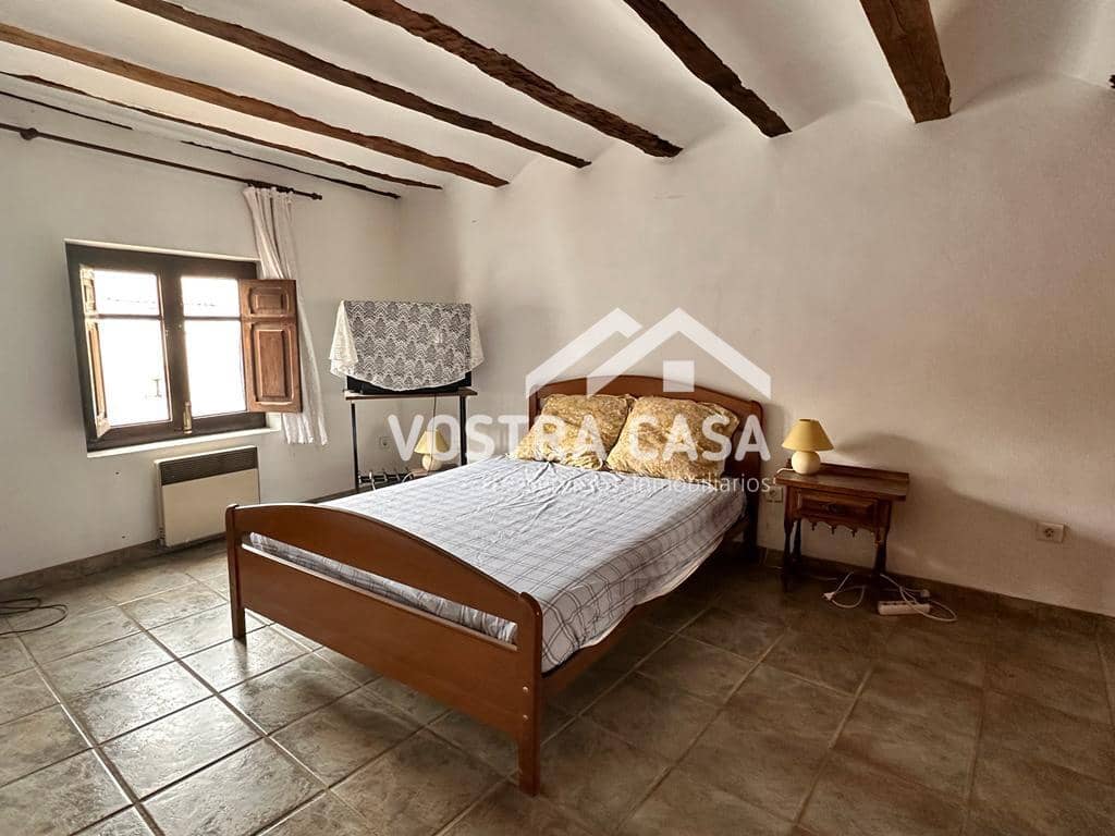 3 quarto Casa em Banda para venda em Requena - 119 500 € (Ref: 8431544)