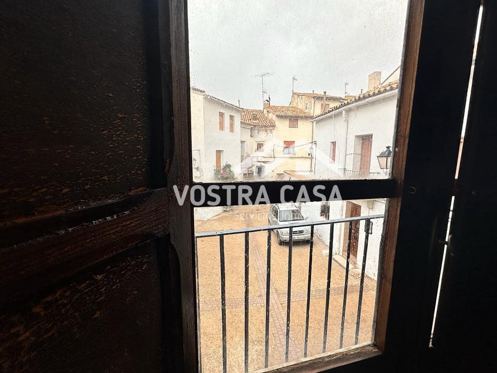 3 quarto Casa em Banda para venda em Requena - 119 500 € (Ref: 8431544)