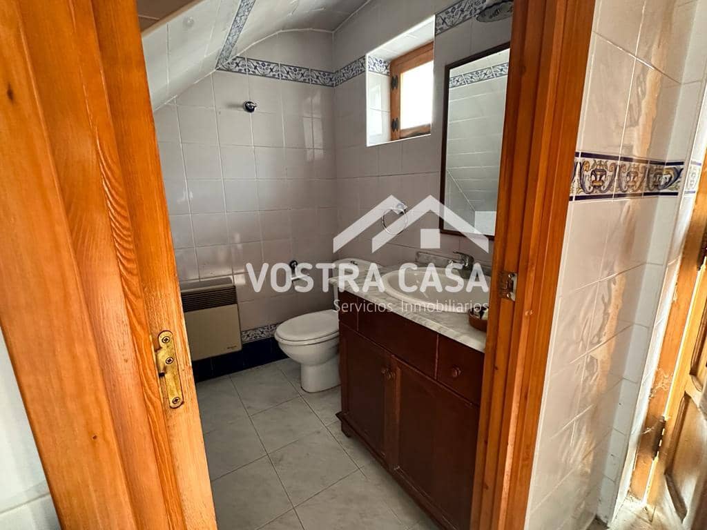 3 quarto Casa em Banda para venda em Requena - 119 500 € (Ref: 8431544)